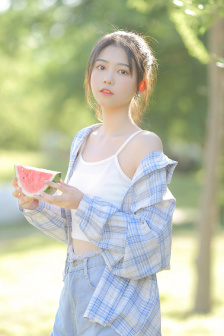 漂亮的女邻居3